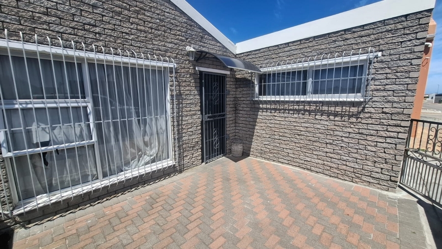 3 Bedroom Property for Sale in Strandfontein Western Cape